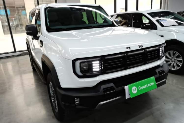 Used BAIC Off-Road BJ40 2024 2.0T All-New Urban Hunter Edition Chivalrous Style Front Right 45 Deg