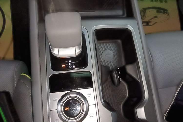 Used BAIC Off-Road BJ40 2024 2.0T All-New Urban Hunter Edition Ultimate Version Gear Lever