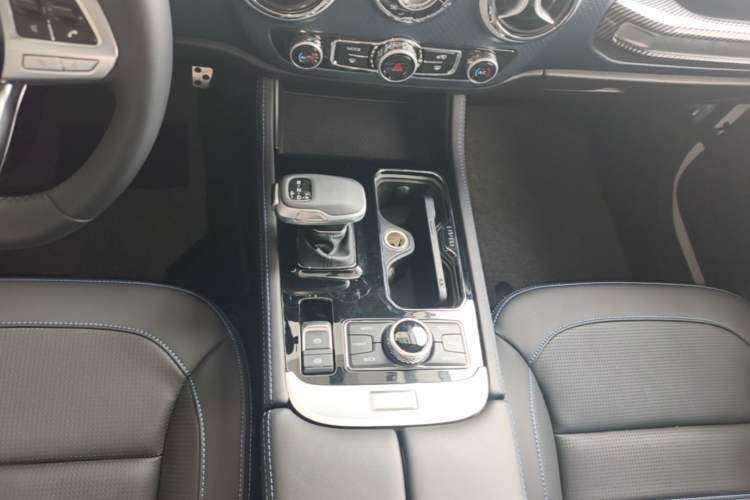 Used BAIC Off-Road BJ40 2024 2.0T Urban Hunter Honor Edition Gear Lever