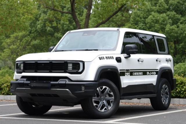 Used BAIC Off-Road BJ40 2024 2.0T All-New Urban Hunter Edition Chivalrous Style