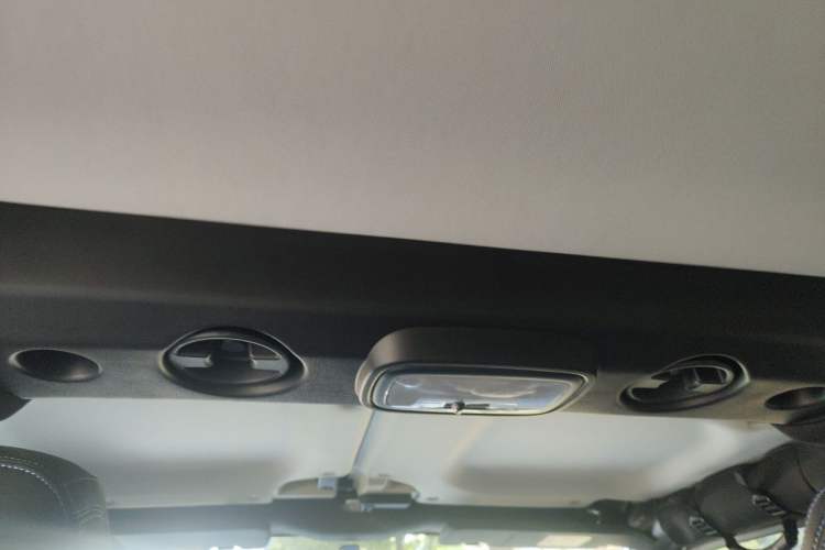 Used BAIC Off-Road BJ40 2024 2.0T Urban Hunter Honor Edition Headliner
