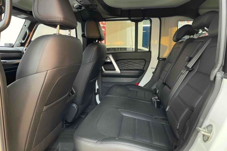 Used BAIC Off-Road BJ40 2024 2.0D Blade Hero Glory Edition Interior 1