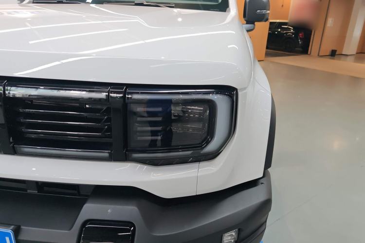 Used BAIC Off-Road BJ40 2024 2.0T All-New Urban Hunter Edition Ultimate Version Left Front Headlight