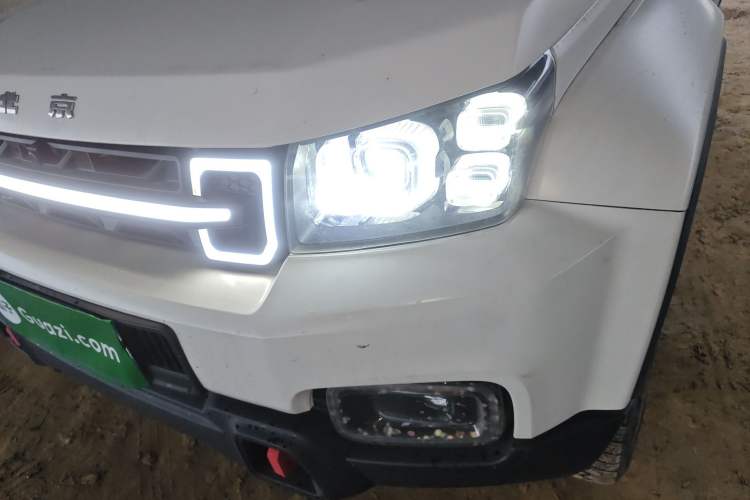 Used BAIC Off-Road BJ40 2024 2.0D Blade Hero Glory Edition Left Front Headlight