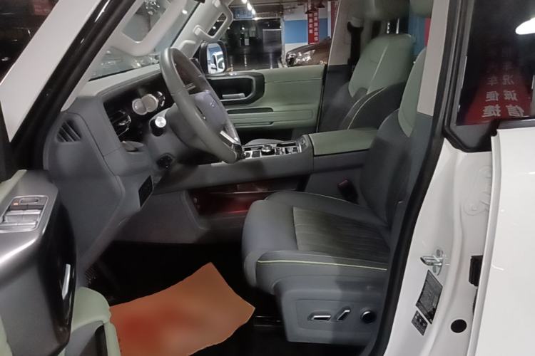 Used BAIC Off-Road BJ40 2024 2.0T All-New Urban Hunter Edition Ultimate Version Left Front Seat