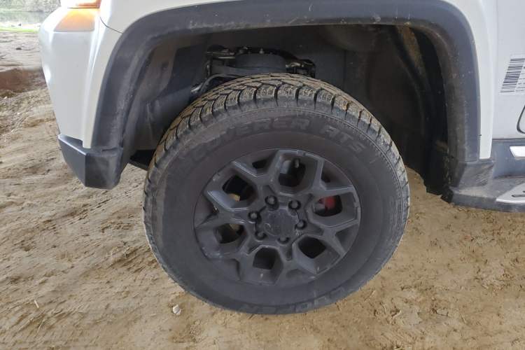 Used BAIC Off-Road BJ40 2024 2.0D Blade Hero Glory Edition Left Front Wheel Hub