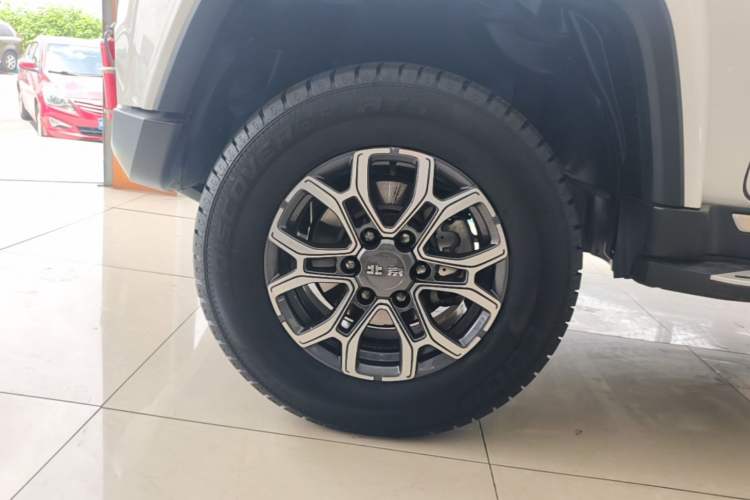Used BAIC Off-Road BJ40 2024 2.0T Urban Hunter Honor Edition Left Front Wheel Hub