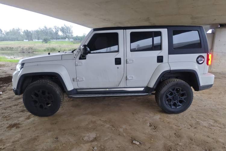 Used BAIC Off-Road BJ40 2024 2.0D Blade Hero Glory Edition Left Side