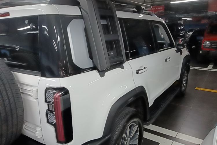 Used BAIC Off-Road BJ40 2024 2.0T All-New Urban Hunter Edition Ultimate Version Rear Right 45 Deg