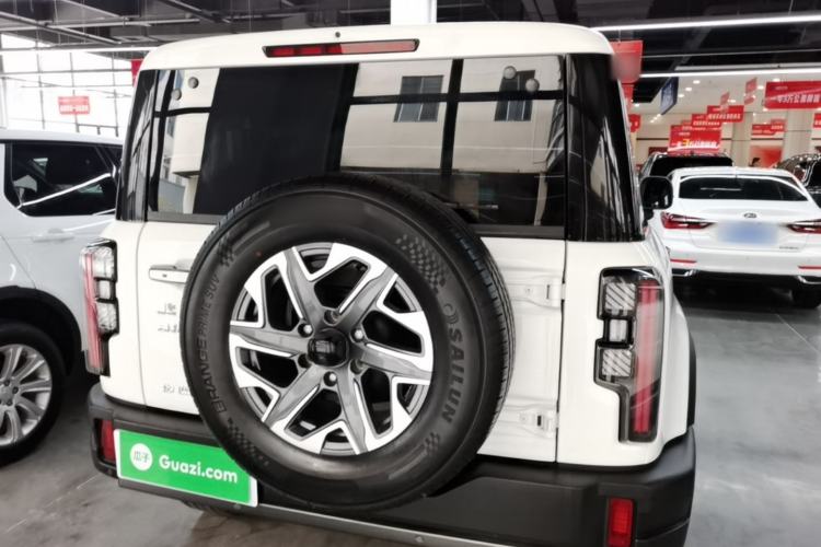 Used BAIC Off-Road BJ40 2024 2.0T All-New Urban Hunter Edition Chivalrous Style Rear