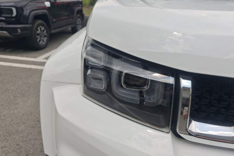 Used BAIC Off-Road BJ40 2024 2.0T Urban Hunter Honor Edition Right Front Headlight