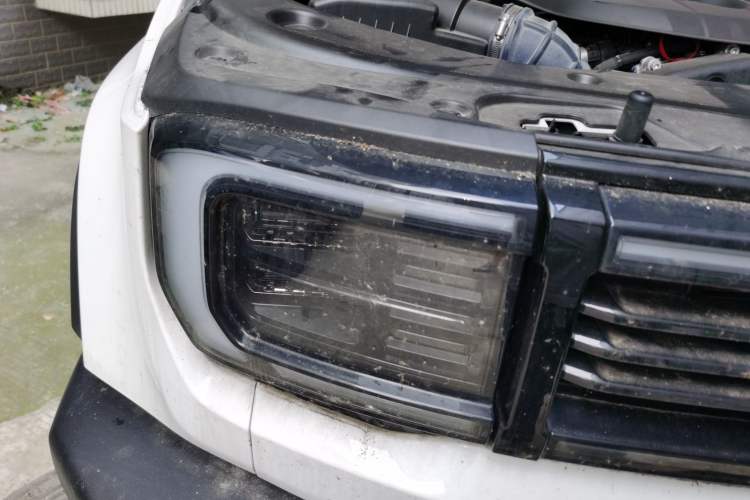 Used BAIC Off-Road BJ40 2024 2.0T All-New Urban Hunter Edition Ultimate Version Right Front Headlight