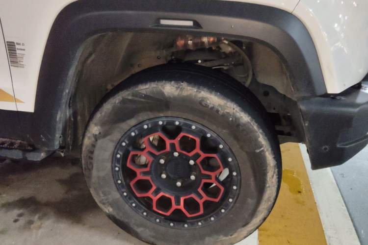 Used BAIC Off-Road BJ40 2024 2.0T All-New Urban Hunter Edition Ultimate Version Right Front Wheel Hub