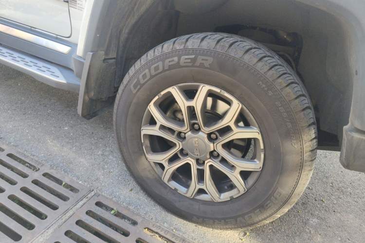 Used BAIC Off-Road BJ40 2024 2.0T Urban Hunter Honor Edition Right Front Wheel Hub