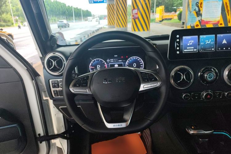 Used BAIC Off-Road BJ40 2024 2.0T Urban Hunter Honor Edition Steering Wheel