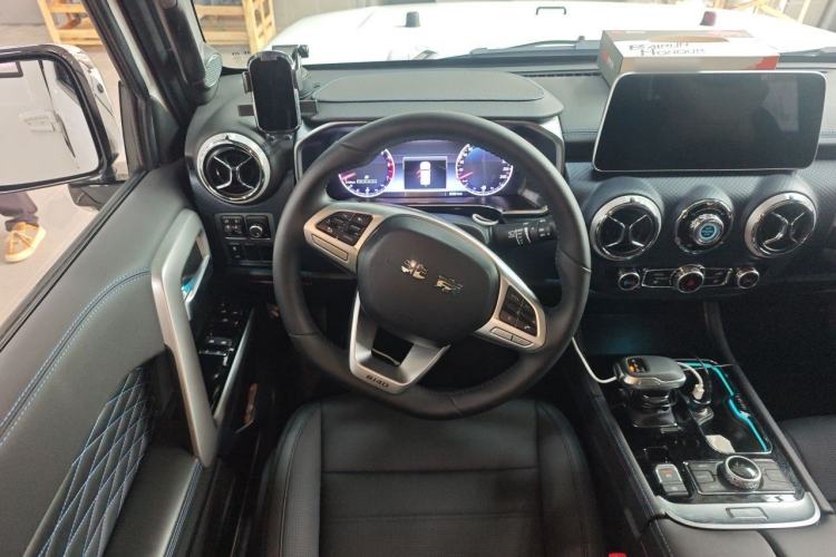 Used BAIC Off-Road BJ40 2024 2.0T Urban Hunter Honor Edition Steering Wheel