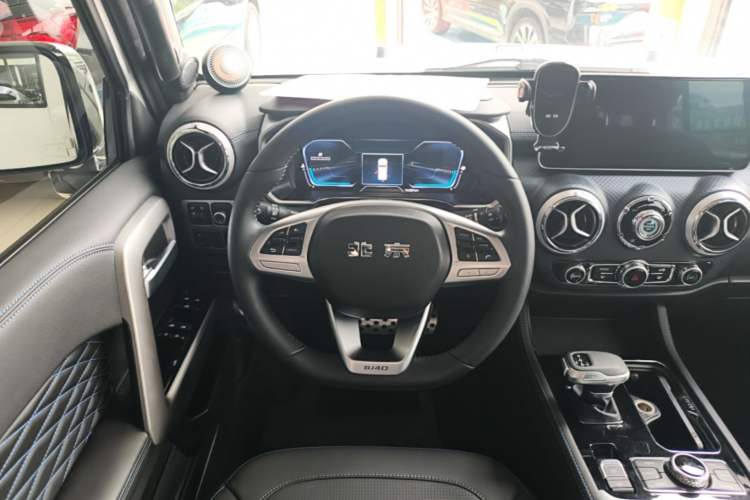 Used BAIC Off-Road BJ40 2024 2.0T Urban Hunter Honor Edition Steering Wheel