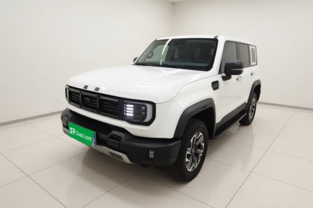Used BAIC Off-Road BJ40 2024 2.0T All-New Urban Hunter Edition Chivalrous Style