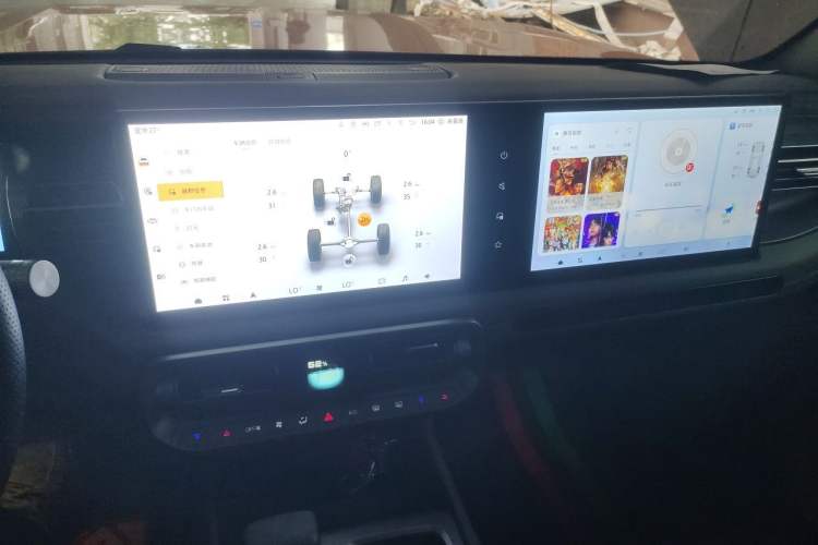 Used BAIC Off-Road BJ40 2024 2.0T All-New Urban Hunter Edition Ultimate Version Audio And AC Panel