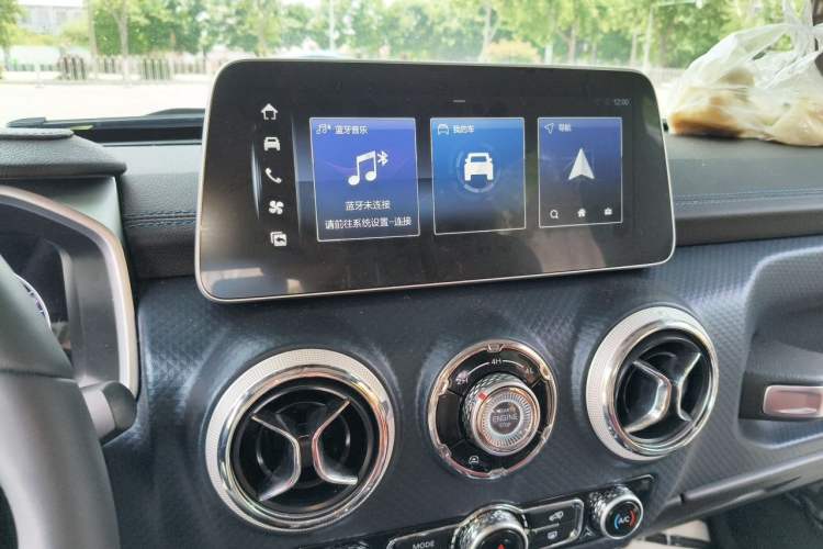 Used BAIC Off-Road BJ40 2024 2.0T Urban Hunter Honor Edition Audio And AC Panel