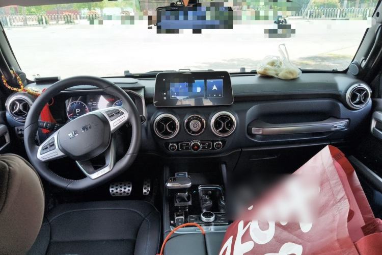 Used BAIC Off-Road BJ40 2024 2.0T Urban Hunter Honor Edition Center Console
