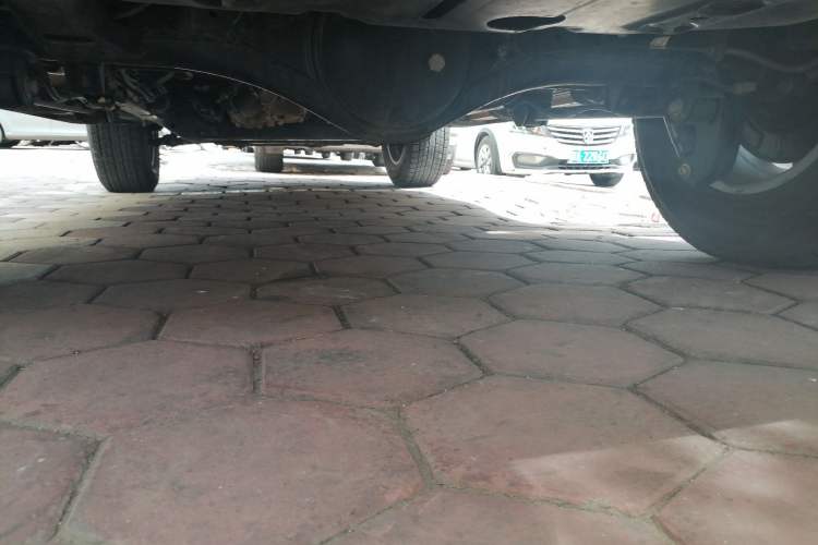 Used BAIC Off-Road BJ40 2024 2.0T All-New Urban Hunter Edition Chivalrous Style Chassis Rear