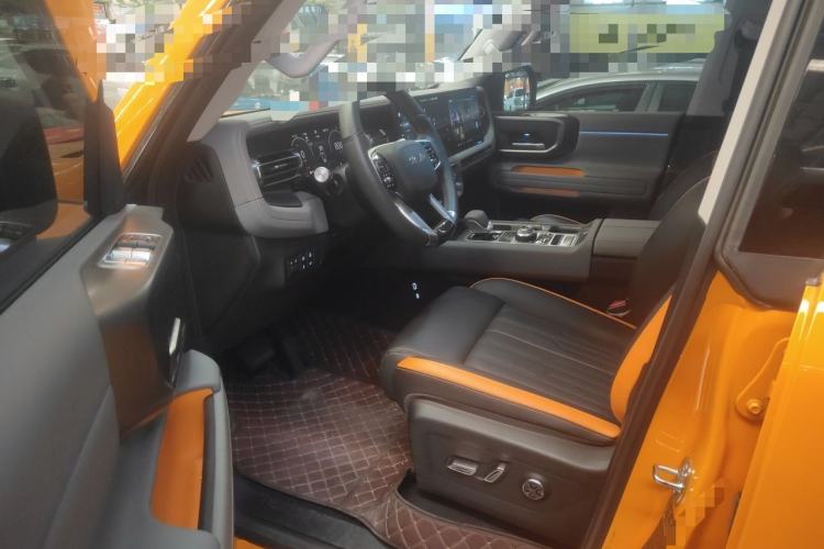 Used BAIC Off-Road BJ40 2024 2.0T All-New Urban Hunter Edition Chivalrous Style Driver Seat