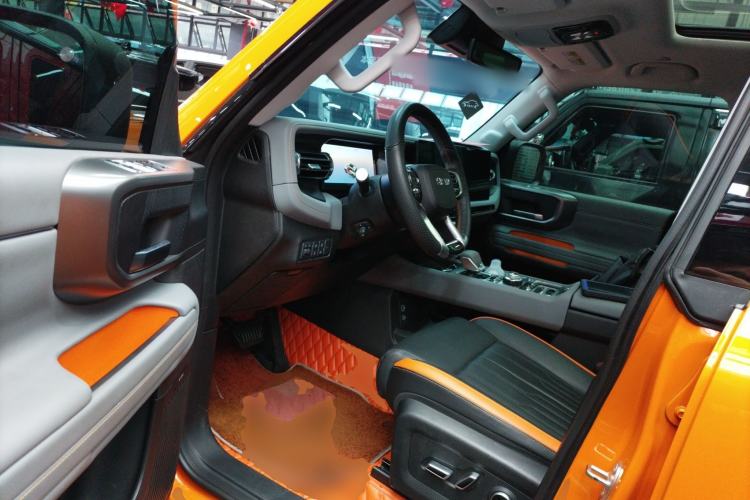 Used BAIC Off-Road BJ40 2024 2.0T All-New Urban Hunter Edition Ultimate Version Driver Seat