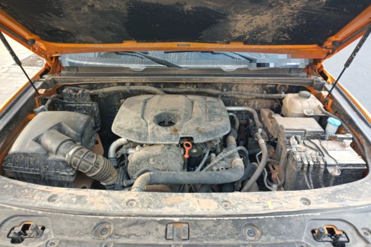 Used BAIC Off-Road BJ40 2024 2.0T All-New Urban Hunter Edition Chivalrous Style Engine Bay