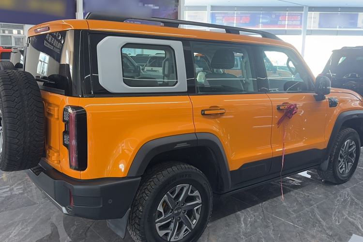 Used BAIC Off-Road BJ40 2024 2.0T All-New Urban Hunter Edition Ultimate Version Exterior 2