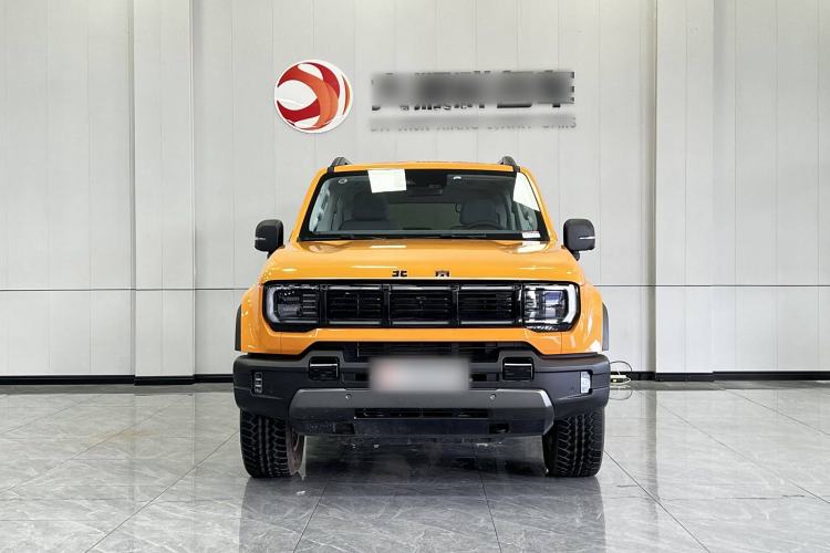 Used BAIC Off-Road BJ40 2024 2.0T All-New Urban Hunter Edition Chivalrous Style Exterior 2
