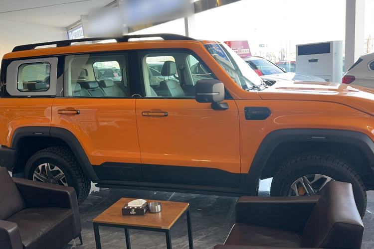 Used BAIC Off-Road BJ40 2024 2.0T All-New Urban Hunter Edition Ultimate Version Exterior 2