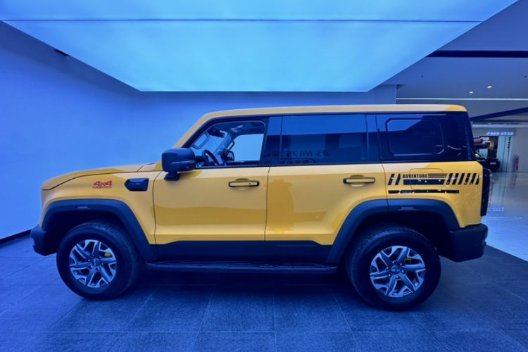 Used BAIC Off-Road BJ40 2024 2.0T All-New Urban Hunter Edition Chivalrous Style Exterior 4