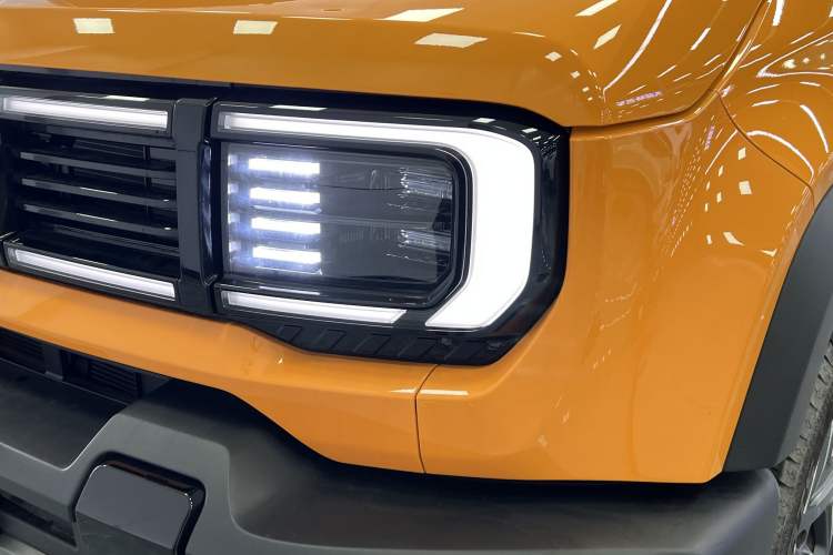 Used BAIC Off-Road BJ40 2024 2.0T All-New Urban Hunter Edition Chivalrous Style Exterior 4