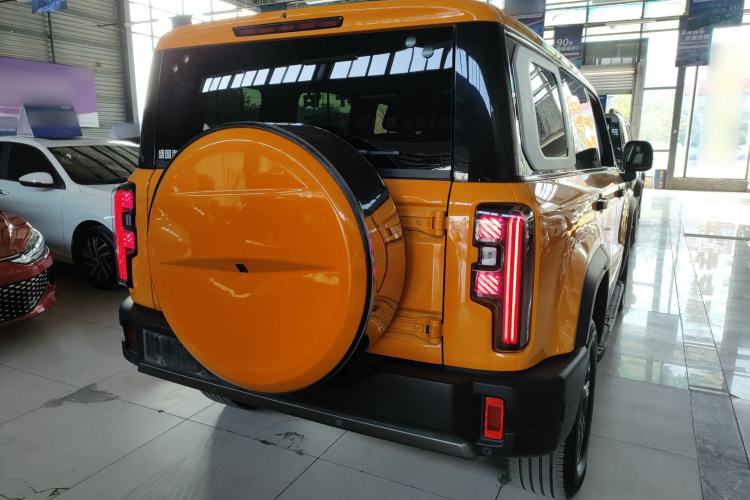 Used BAIC Off-Road BJ40 2024 2.0T All-New Urban Hunter Edition Chivalrous Style Exterior 5