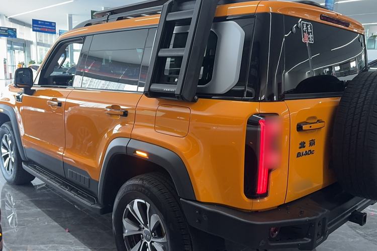 Used BAIC Off-Road BJ40 2024 2.0T All-New Urban Hunter Edition Ultimate Version Exterior 5