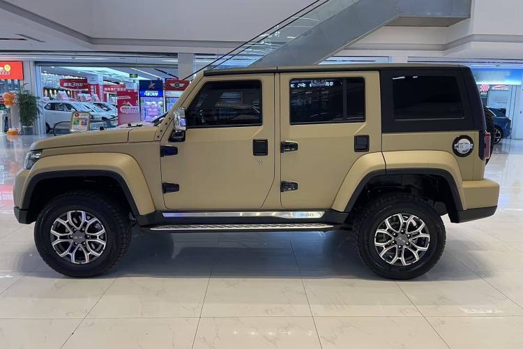 Used BAIC Off-Road BJ40 2024 2.0T Urban Hunter Honor Edition Exterior 6