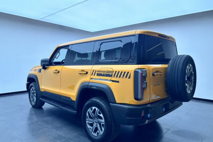 Used BAIC Off-Road BJ40 2024 2.0T All-New Urban Hunter Edition Chivalrous Style Exterior 9