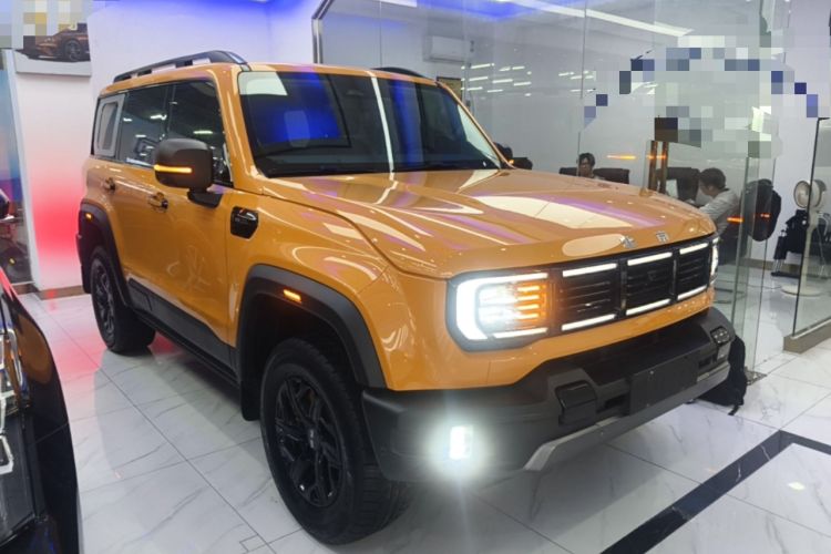 Used BAIC Off-Road BJ40 2024 2.0T All-New Urban Hunter Edition Ultimate Version Front Right 45 Deg