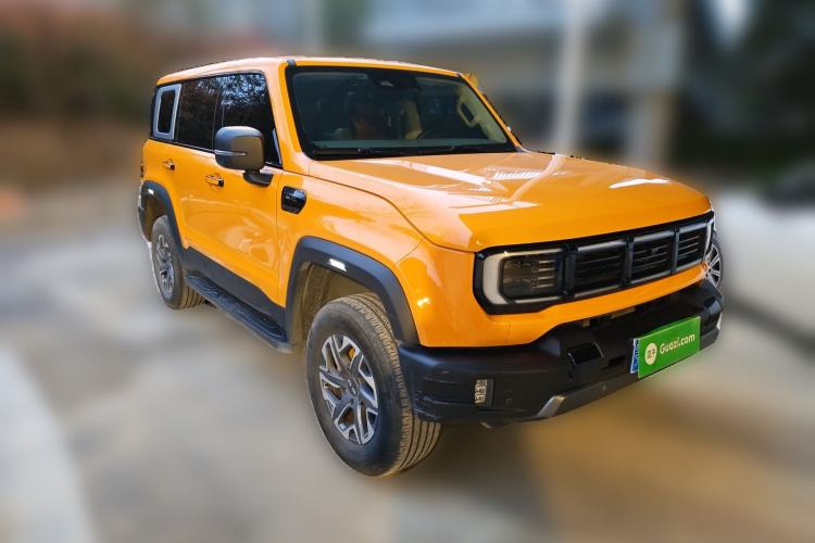 Used BAIC Off-Road BJ40 2024 2.0T All-New Urban Hunter Edition Chivalrous Style Front Right 45 Deg