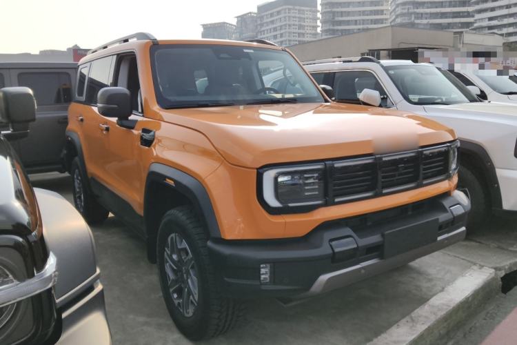 Used BAIC Off-Road BJ40 2024 2.0T All-New Urban Hunter Edition Ultimate Version Front Right 45 Deg