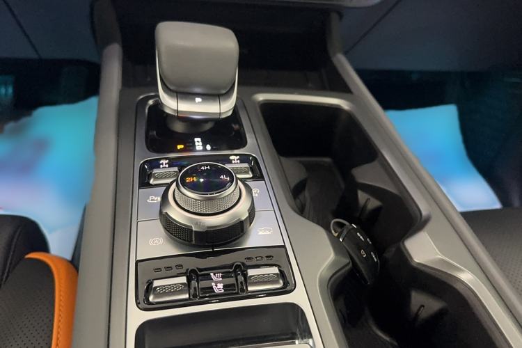 Used BAIC Off-Road BJ40 2024 2.0T All-New Urban Hunter Edition Ultimate Version Gear Lever