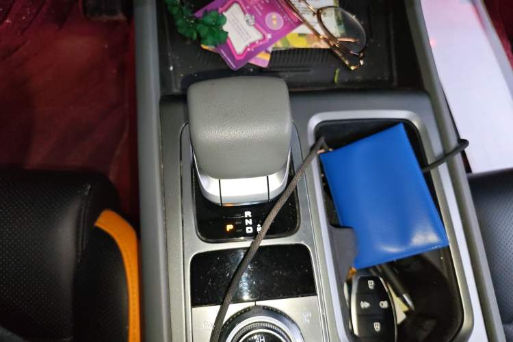 Used BAIC Off-Road BJ40 2024 2.0T All-New Urban Hunter Edition Chivalrous Style Gear Lever