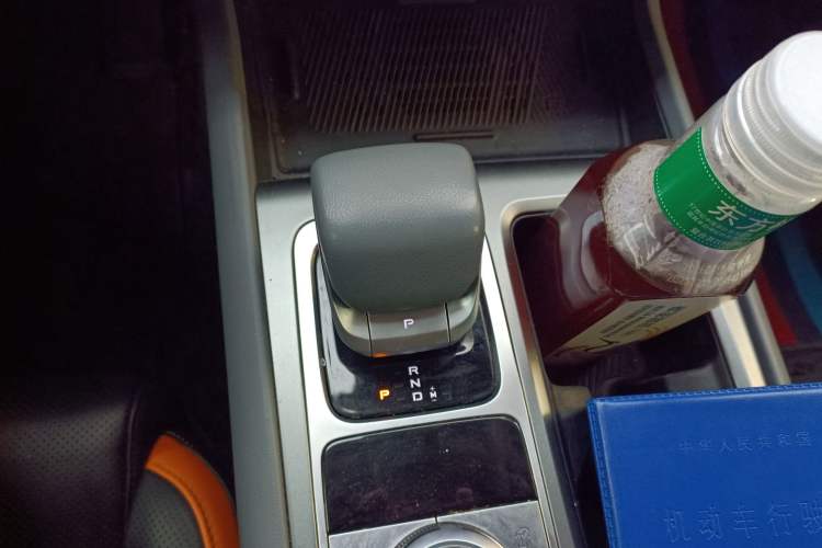 Used BAIC Off-Road BJ40 2024 2.0T All-New Urban Hunter Edition Chivalrous Style Gear Lever