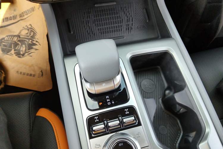 Used BAIC Off-Road BJ40 2024 2.0T All-New Urban Hunter Edition Ultimate Version Gear Lever