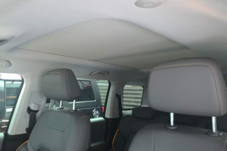 Used BAIC Off-Road BJ40 2024 2.0T All-New Urban Hunter Edition Ultimate Version Headliner