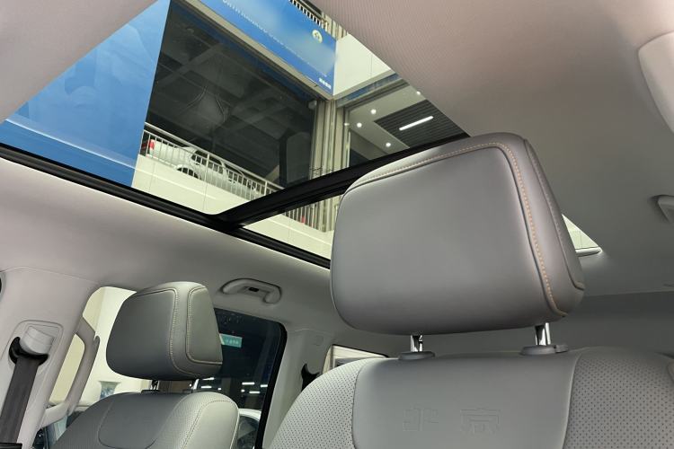 Used BAIC Off-Road BJ40 2024 2.0T All-New Urban Hunter Edition Ultimate Version Headliner