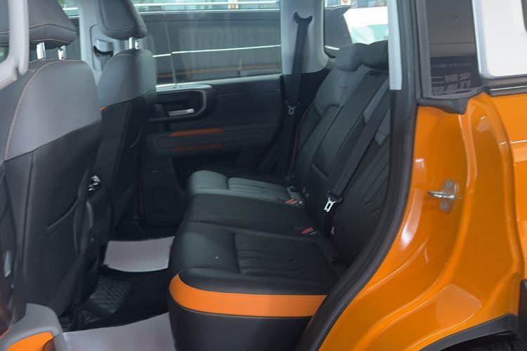 Used BAIC Off-Road BJ40 2024 2.0T All-New Urban Hunter Edition Ultimate Version Interior 1
