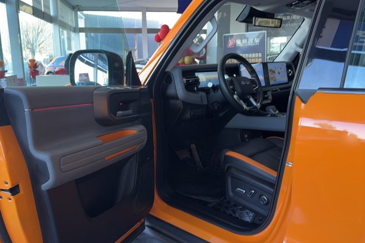 Used BAIC Off-Road BJ40 2024 2.0T All-New Urban Hunter Edition Ultimate Version Interior 2