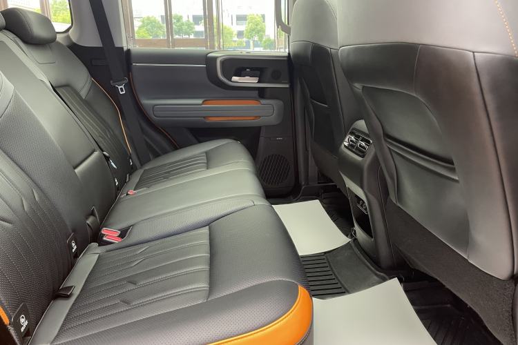 Used BAIC Off-Road BJ40 2024 2.0T All-New Urban Hunter Edition Ultimate Version Interior 4